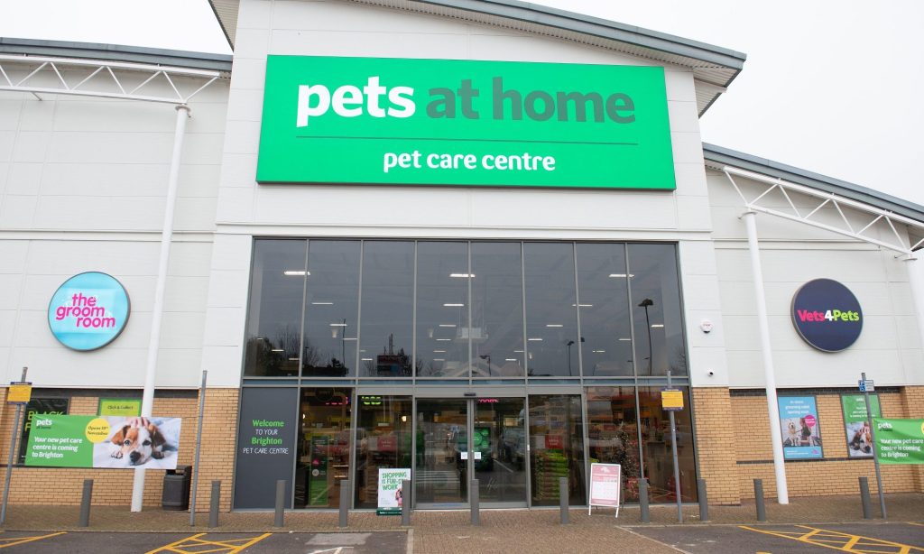 SWNS PETS AT HOME BRIGHTON 1 e1638189595442 Pets at Home opens new look pet care centre